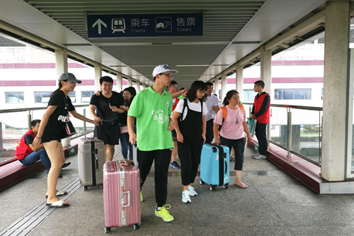 5地铁接站 赵宇梦_副本.jpg 5地铁接站 赵宇梦_副本.jpg