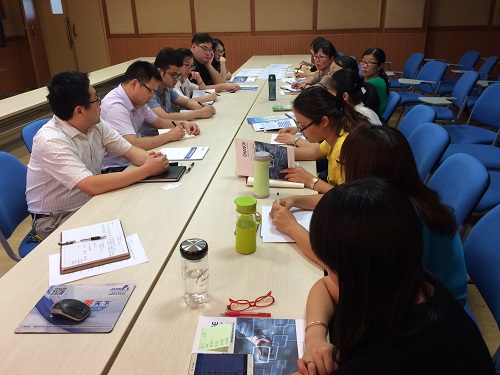 参会图片.jpg 参会图片.jpg