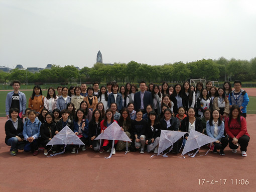 会计合影(8)_副本.jpg 会计合影(8)_副本.jpg